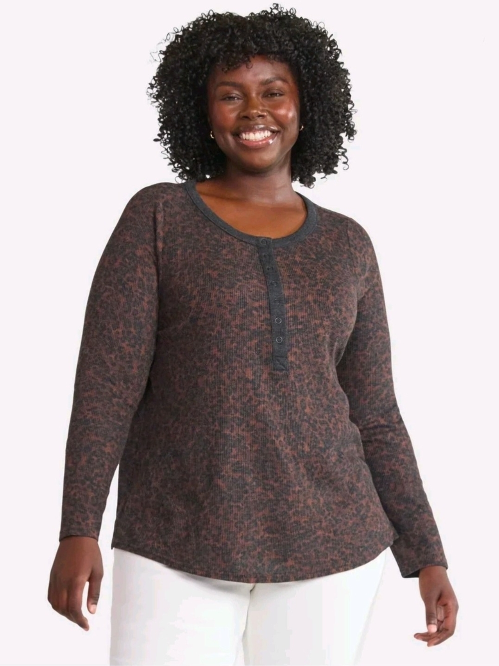 Terra & Sky - Women's Long-Sleeve Henley Top in Brown Leopard Print